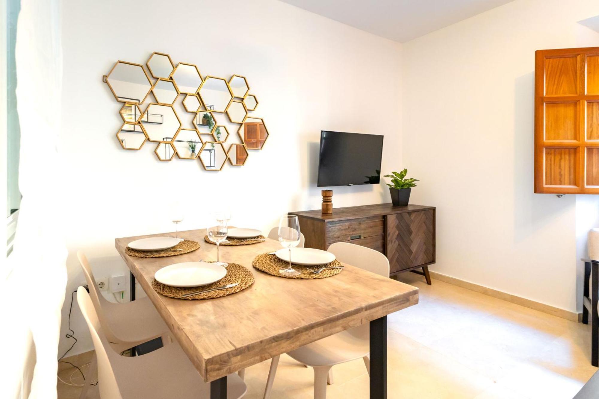 Charming 2 Bedroom Apartment At San Marcos Plaza By Ocityzen Seville Ngoại thất bức ảnh